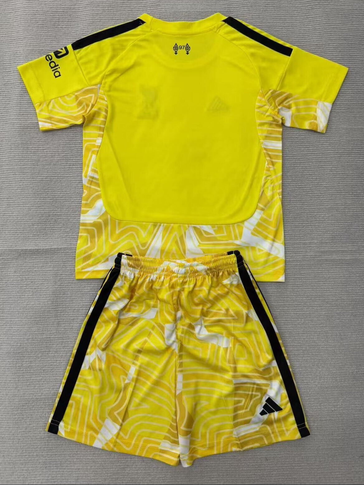 Completino Bambino Portiere Liverpool Giallo 2026/27