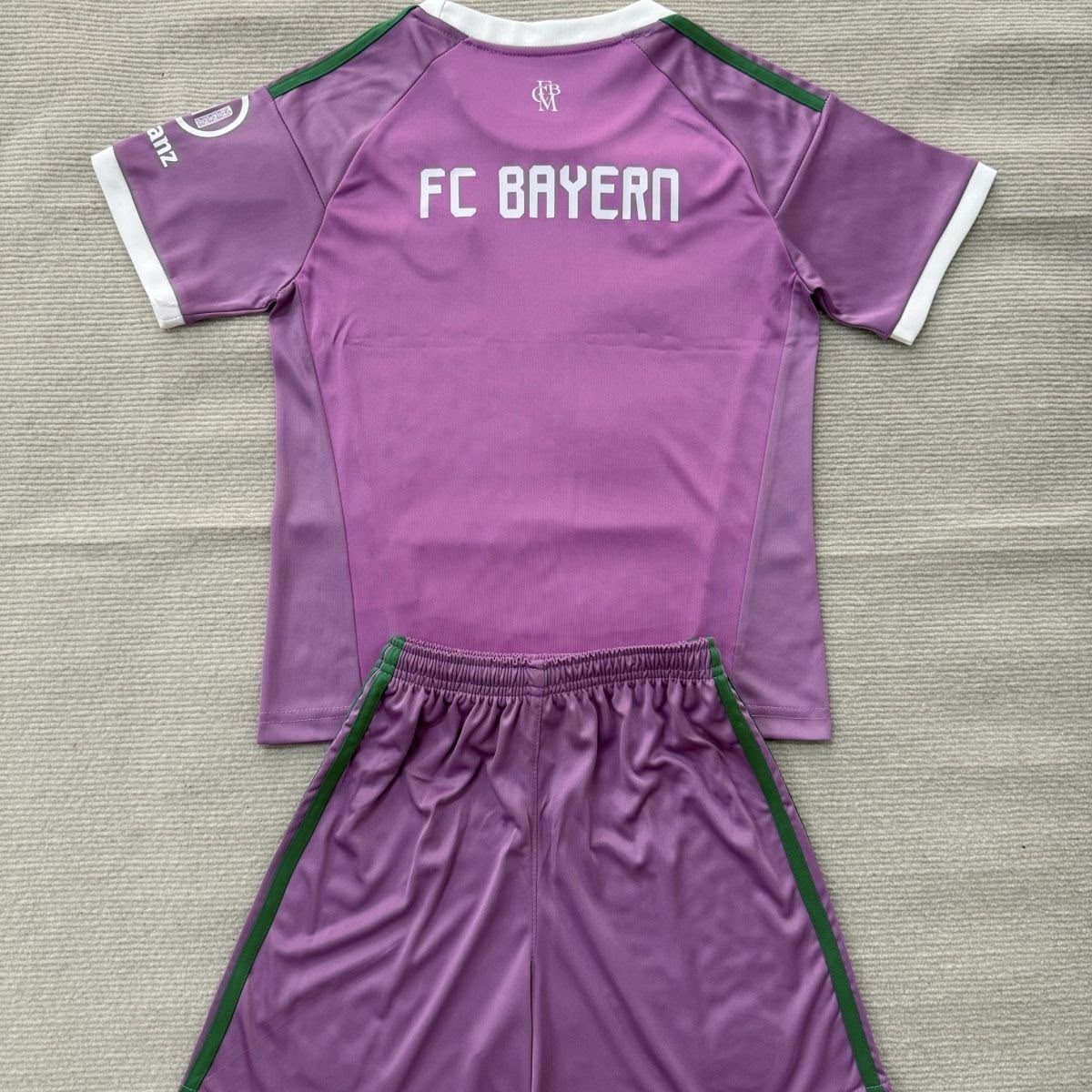 Completino Bambino Portiere  Bayern Monaco Rosa 2026/27